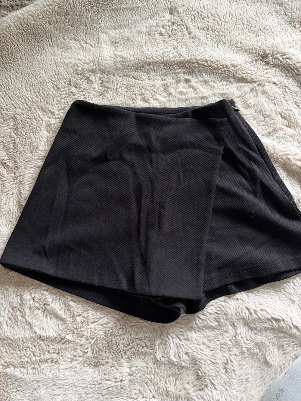 Black ASOS skort US0